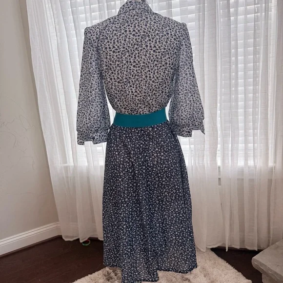 Vintage 70s Lynn Davies Dress - Picture 4 of 8